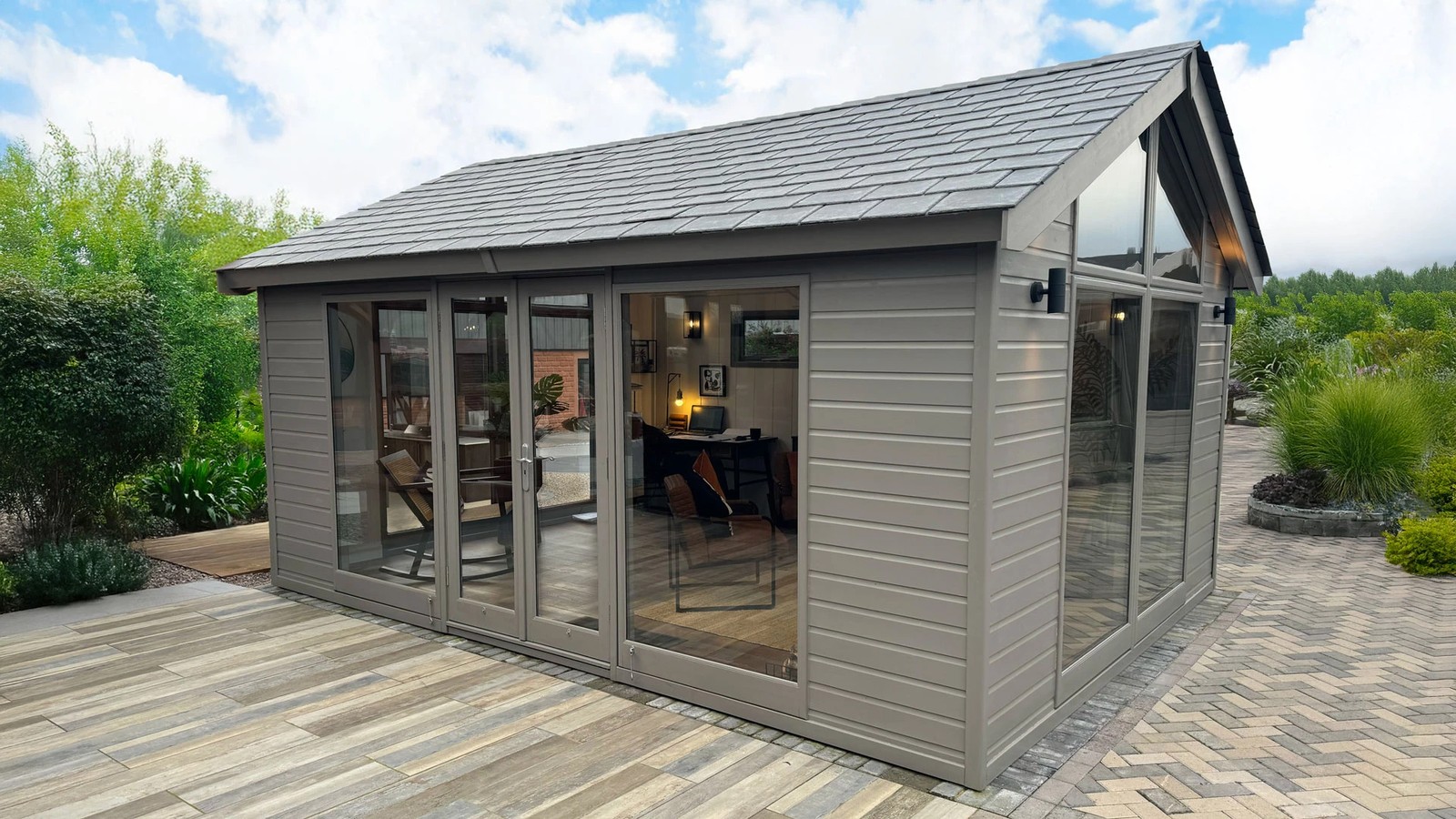 Garden room with new roof